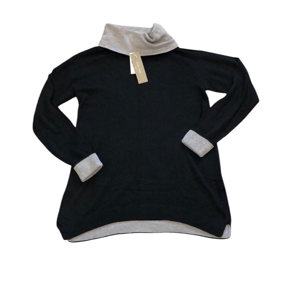 NWT Joan Vass Womens Turtleneck Sz M Black Grey Cashmere Blend Soft Cozy Minimal - Picture 1 of 9